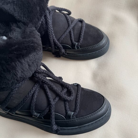 Inuikii Black Leather and Suede Boots, size 39 (fits like a 8/8.5). - Picture 4 of 10